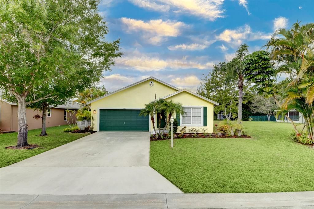 Photo of 2437 SW Plymouth Way, Stuart, FL 34997 (MLS # R10761204)