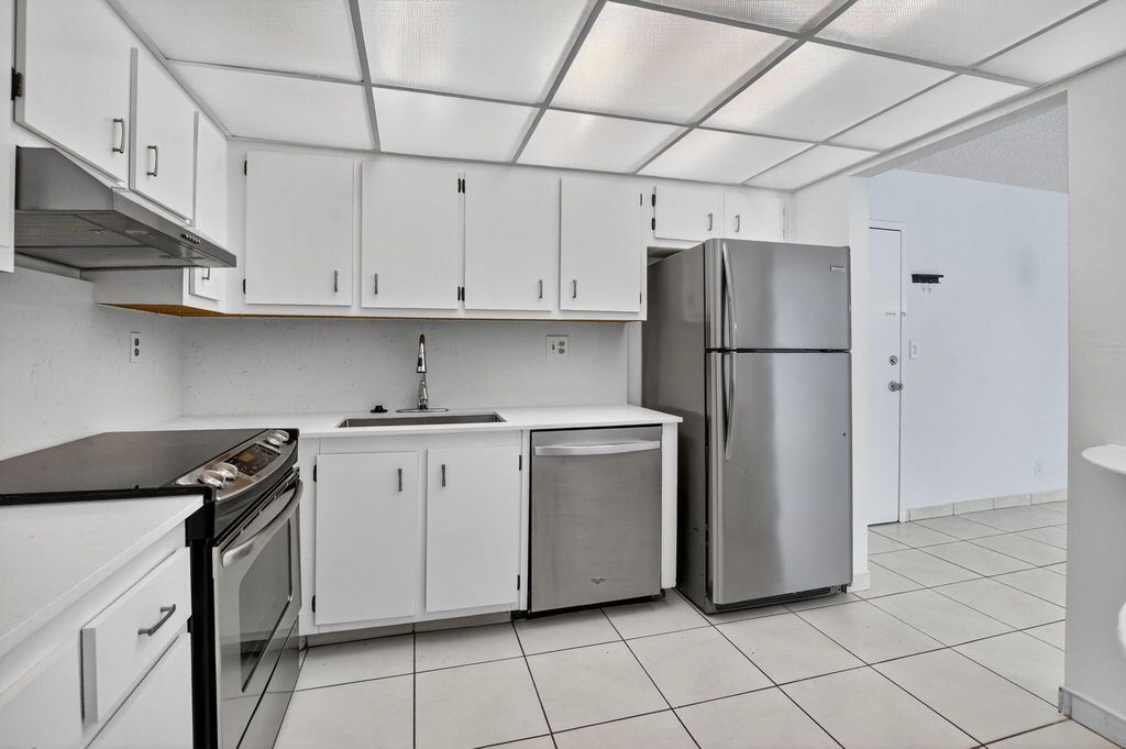 Photo of 704 SE 2nd Avenue #443, Deerfield Beach, FL 33441 (MLS # R11130962)