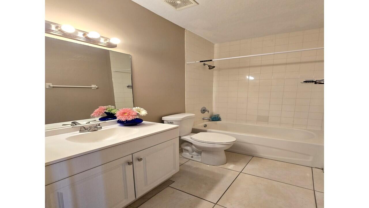 BELVEDERE ISLES CONDO NO 2 - Residential