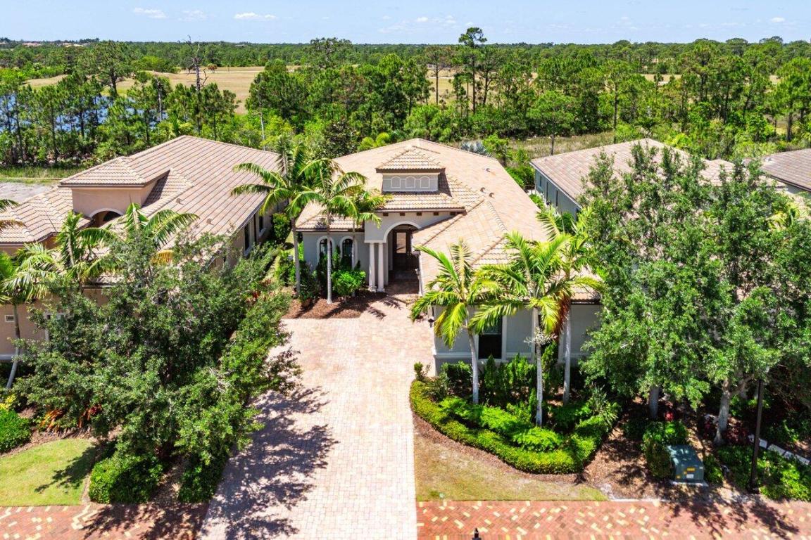 TESORO PLAT NO 15 - Residential