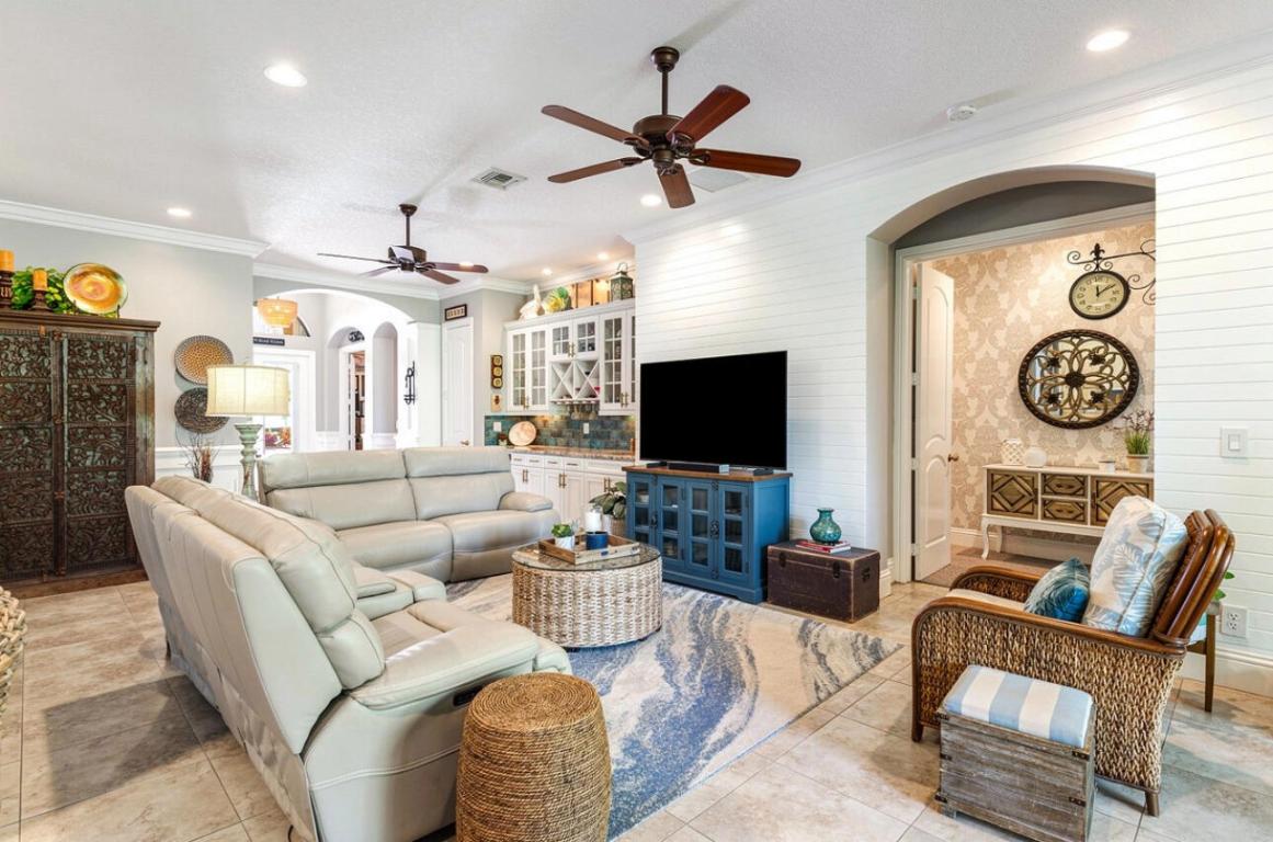 TESORO PLAT NO 15 - Residential