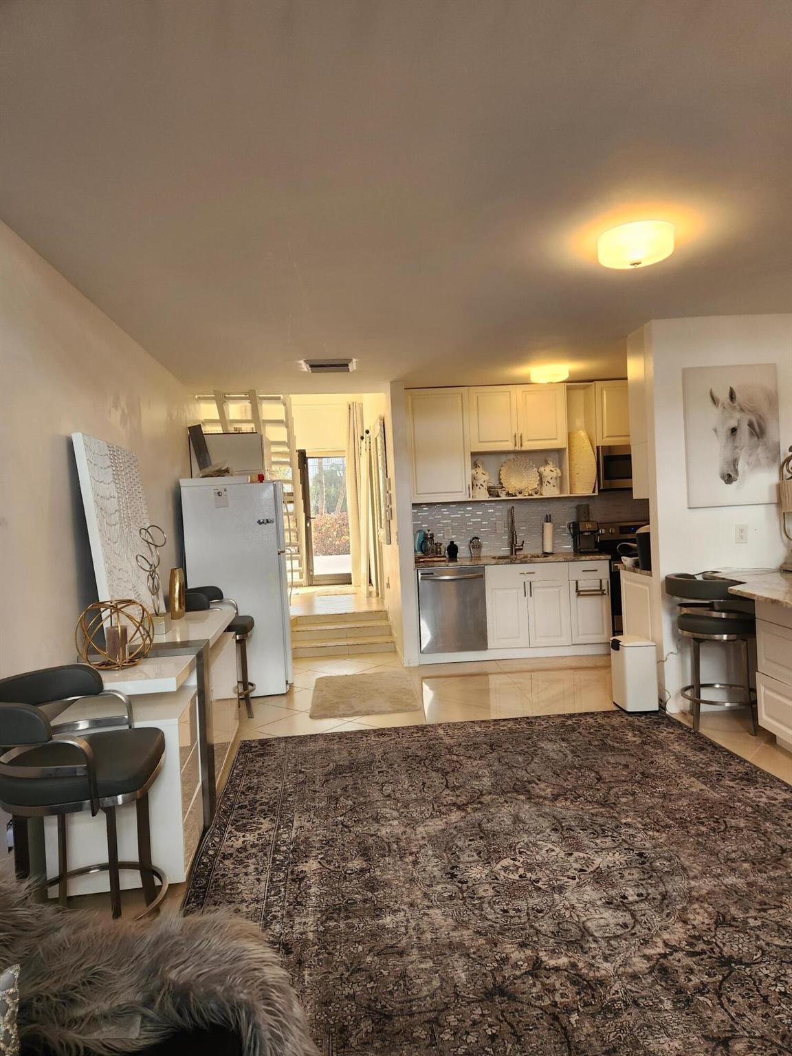 Mayfair Lake - Residential Lease