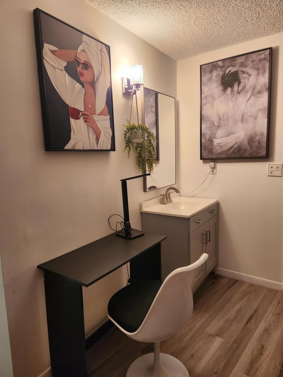 Mayfair Lake - Residential Lease