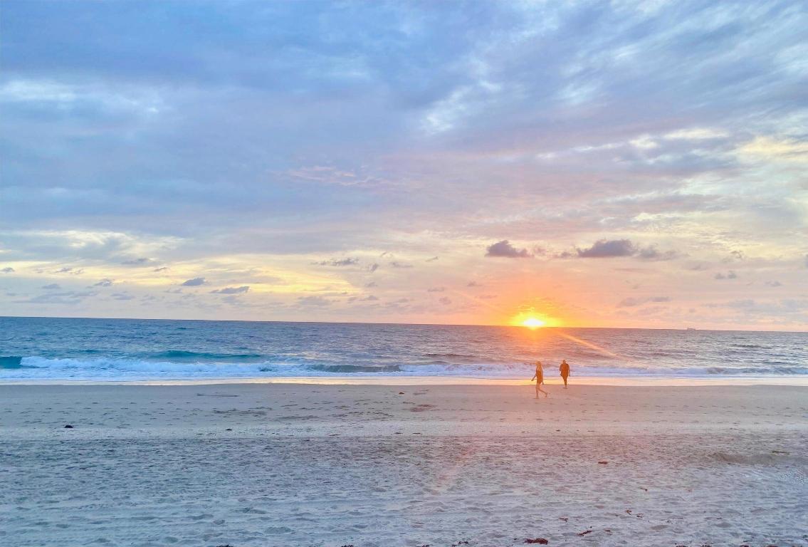 VILLAS ON THE OCEAN - Residential