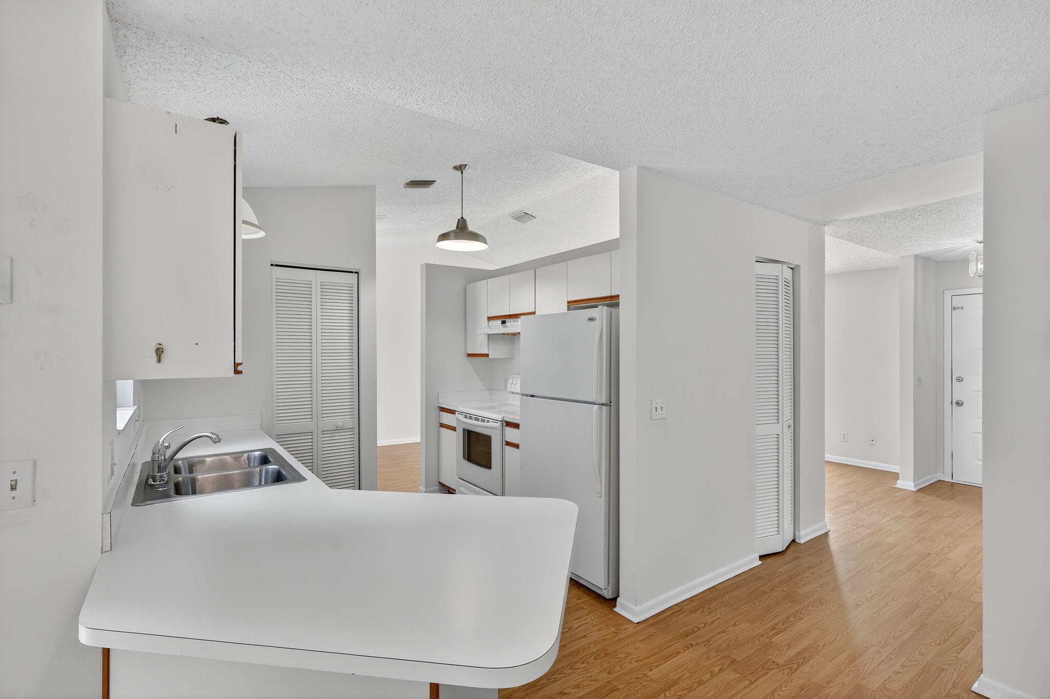 PORT ST LUCIE SECTION 21 - Residential