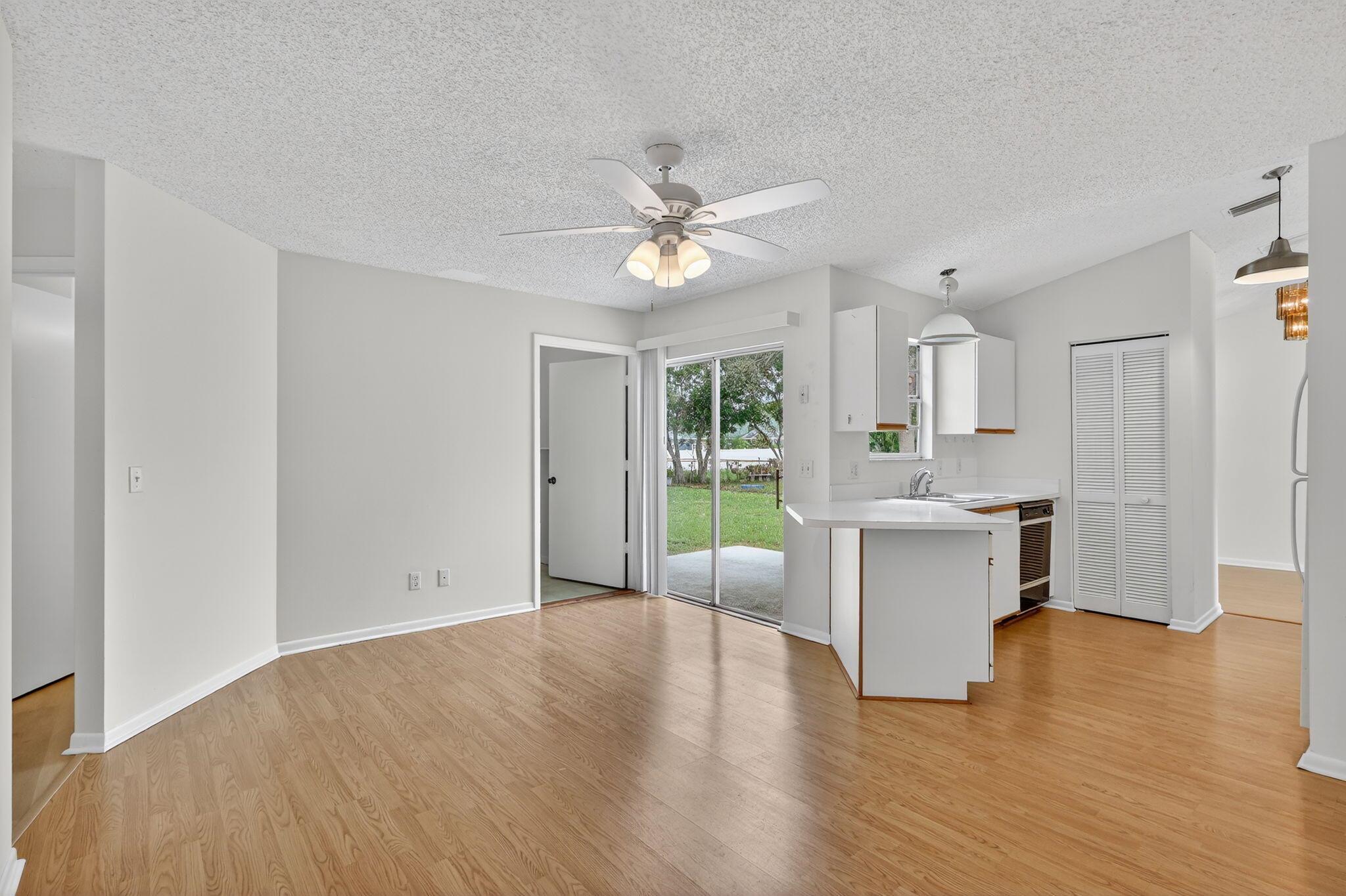 PORT ST LUCIE SECTION 21 - Residential