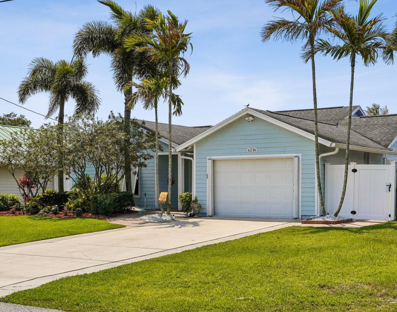 NORTH PALM BEACH HEIGHTS - Residential