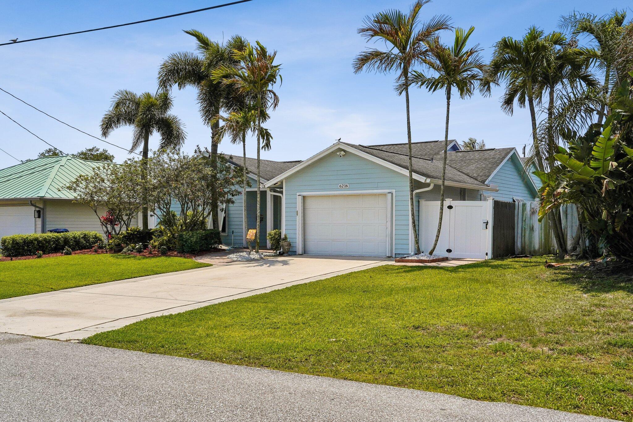 NORTH PALM BEACH HEIGHTS - Residential