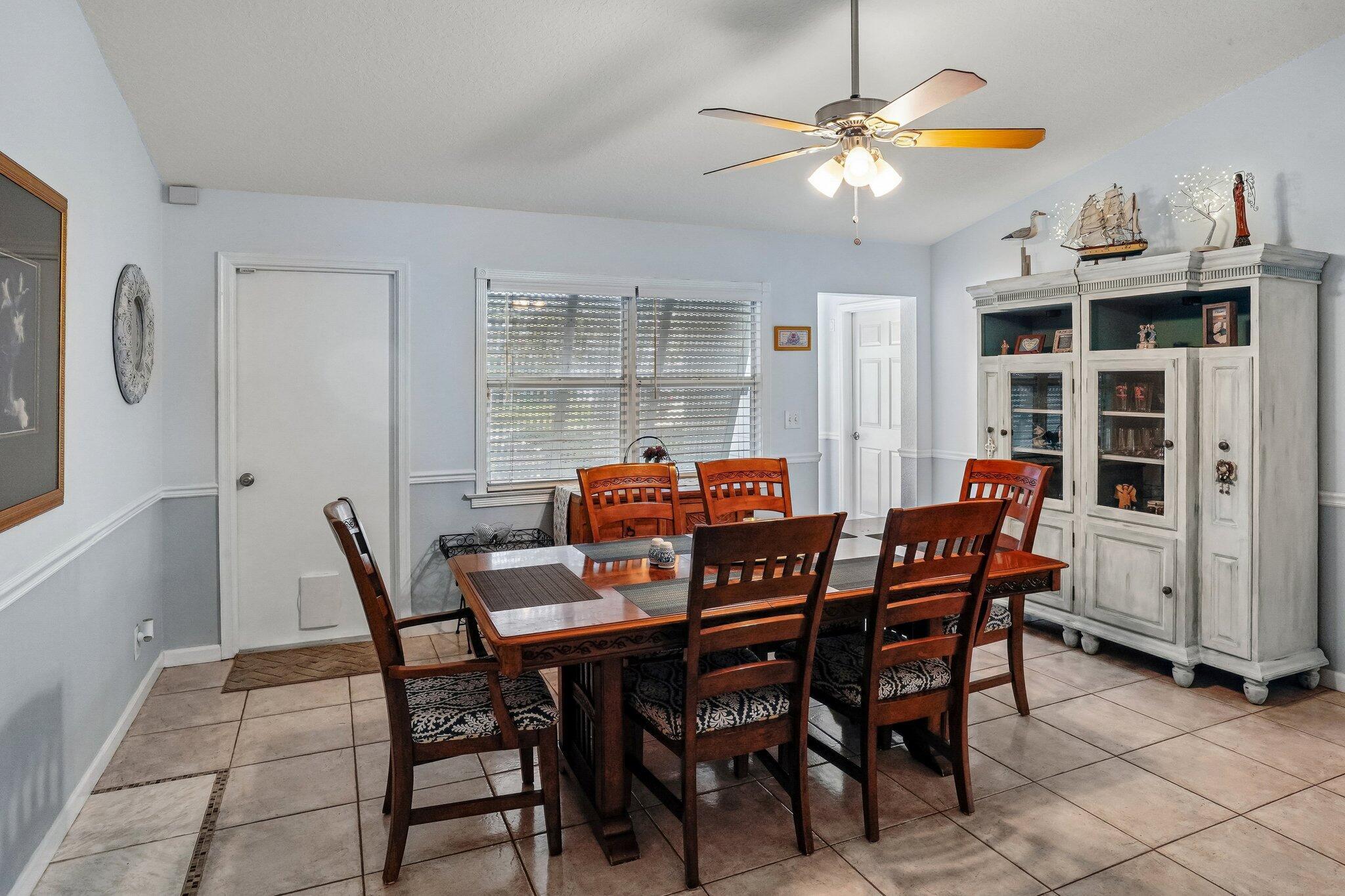 NORTH PALM BEACH HEIGHTS - Residential