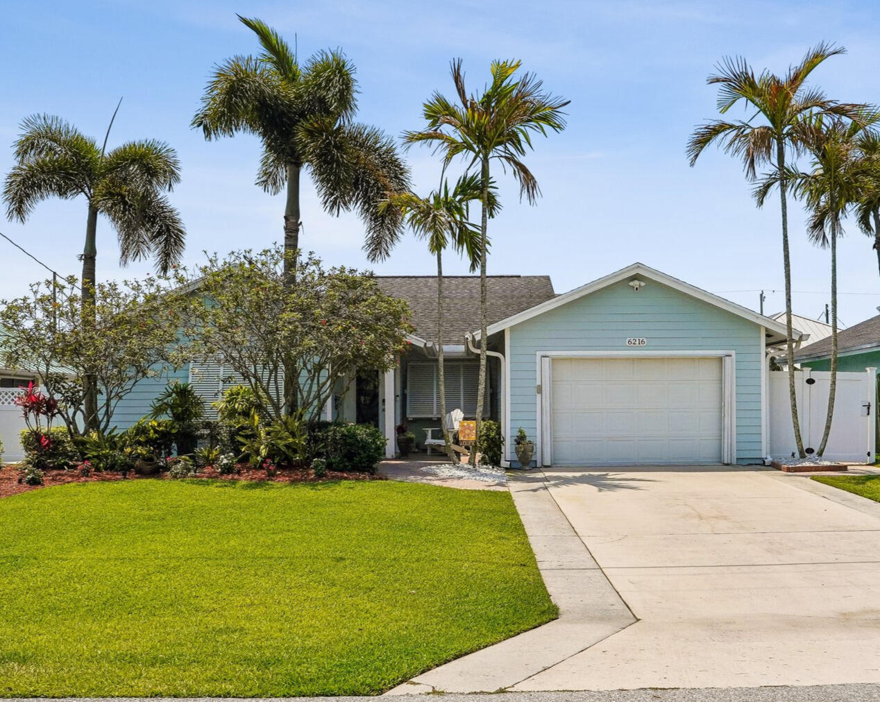 NORTH PALM BEACH HEIGHTS - Residential