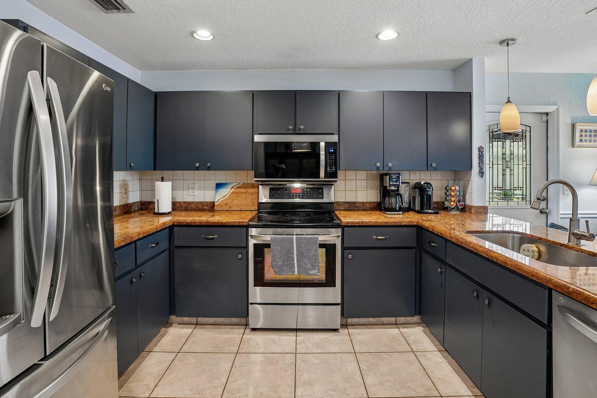 NORTH PALM BEACH HEIGHTS - Residential