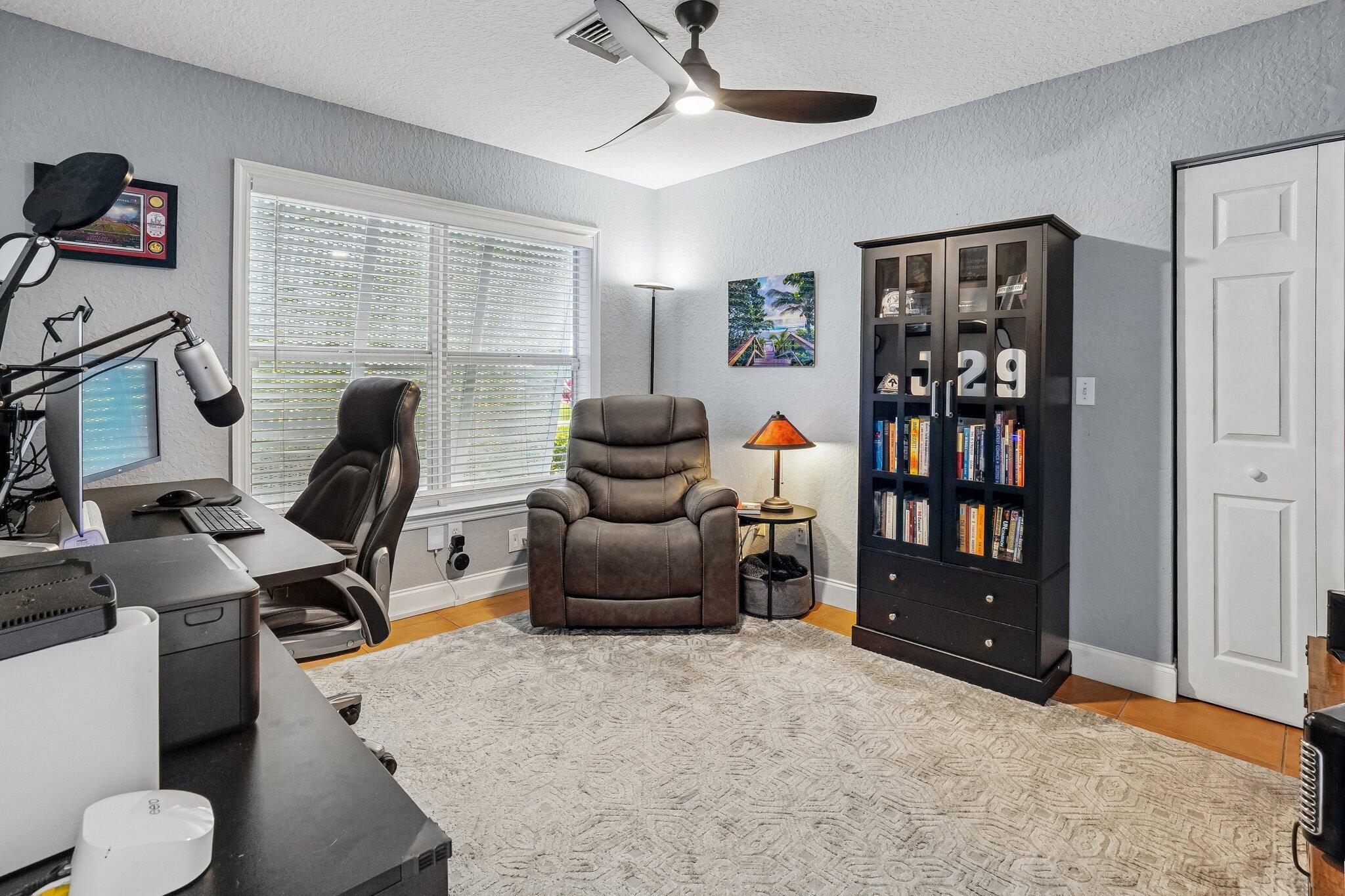 NORTH PALM BEACH HEIGHTS - Residential