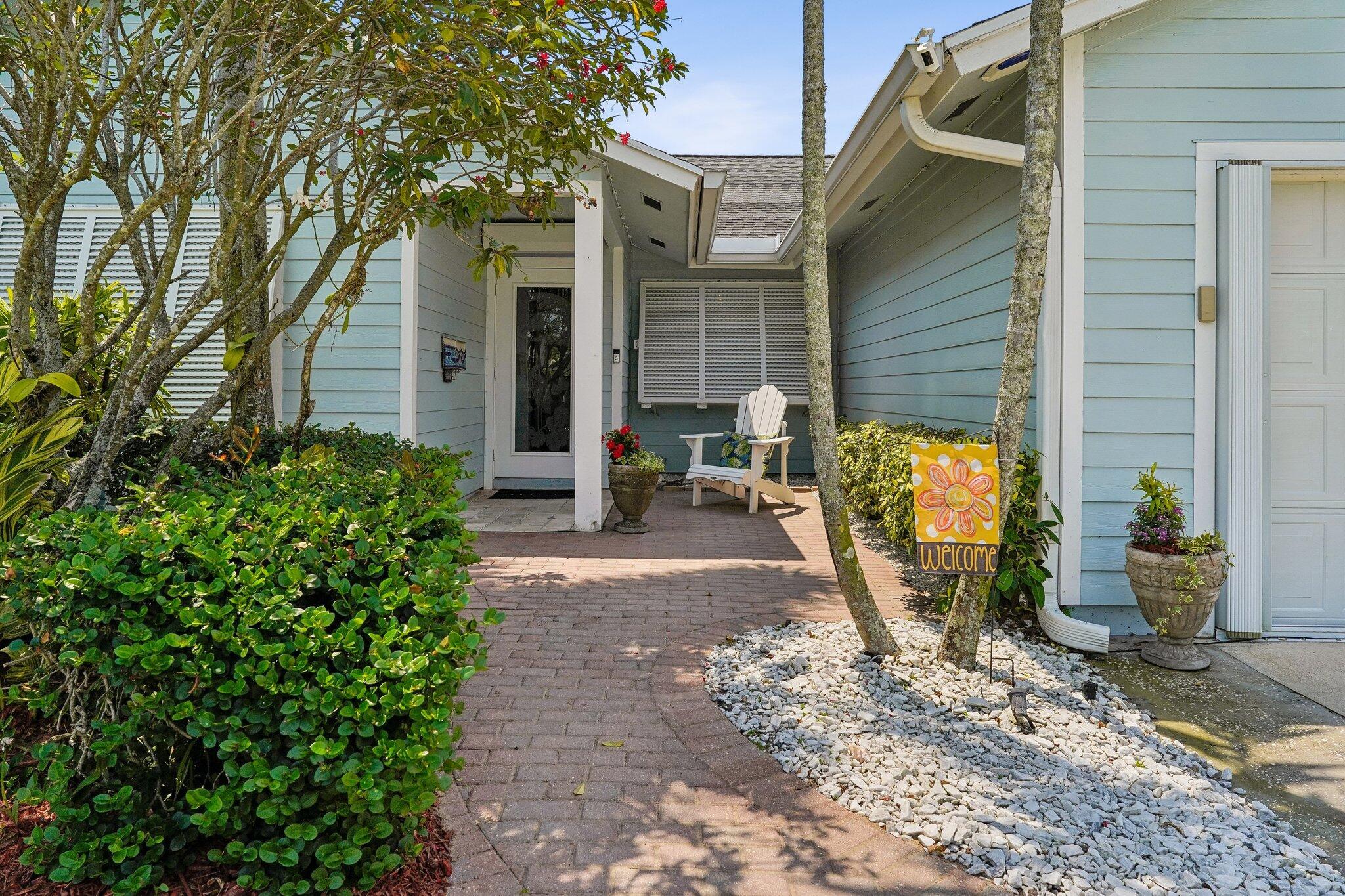 NORTH PALM BEACH HEIGHTS - Residential