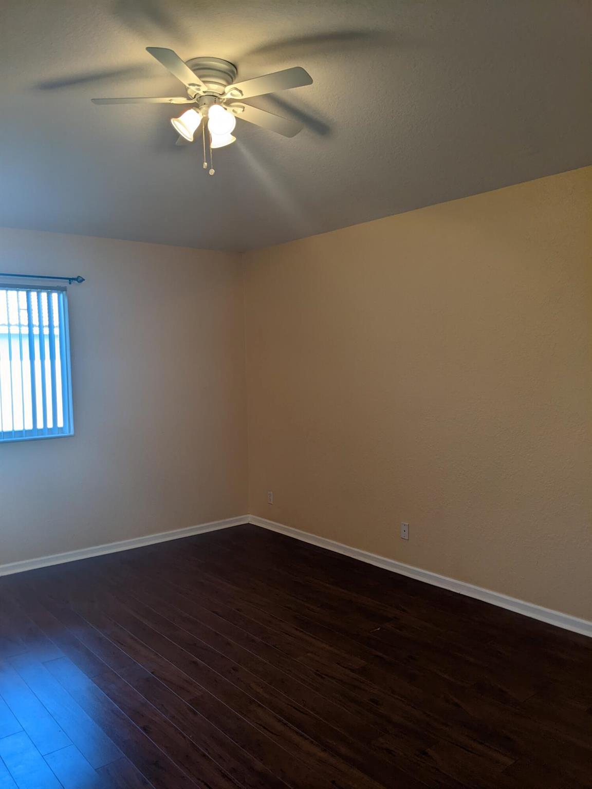 THOUSAND OAKS - Residential Lease