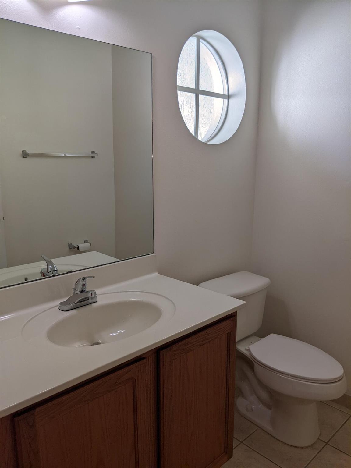 THOUSAND OAKS - Residential Lease