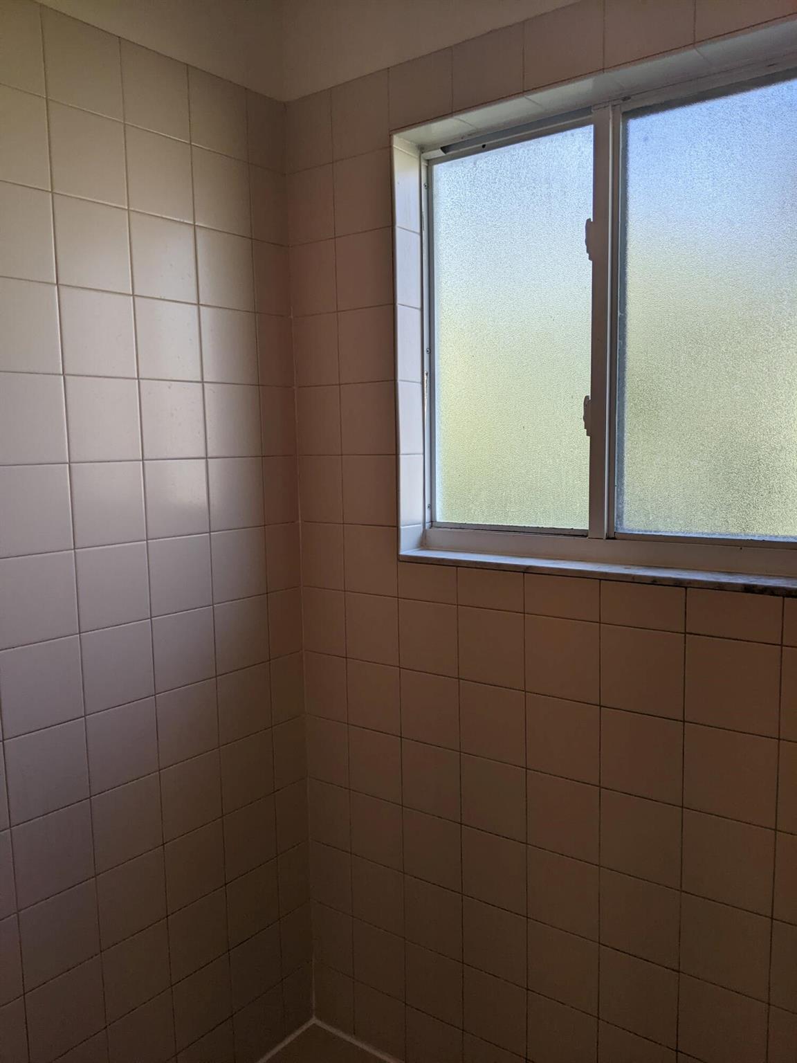 THOUSAND OAKS - Residential Lease