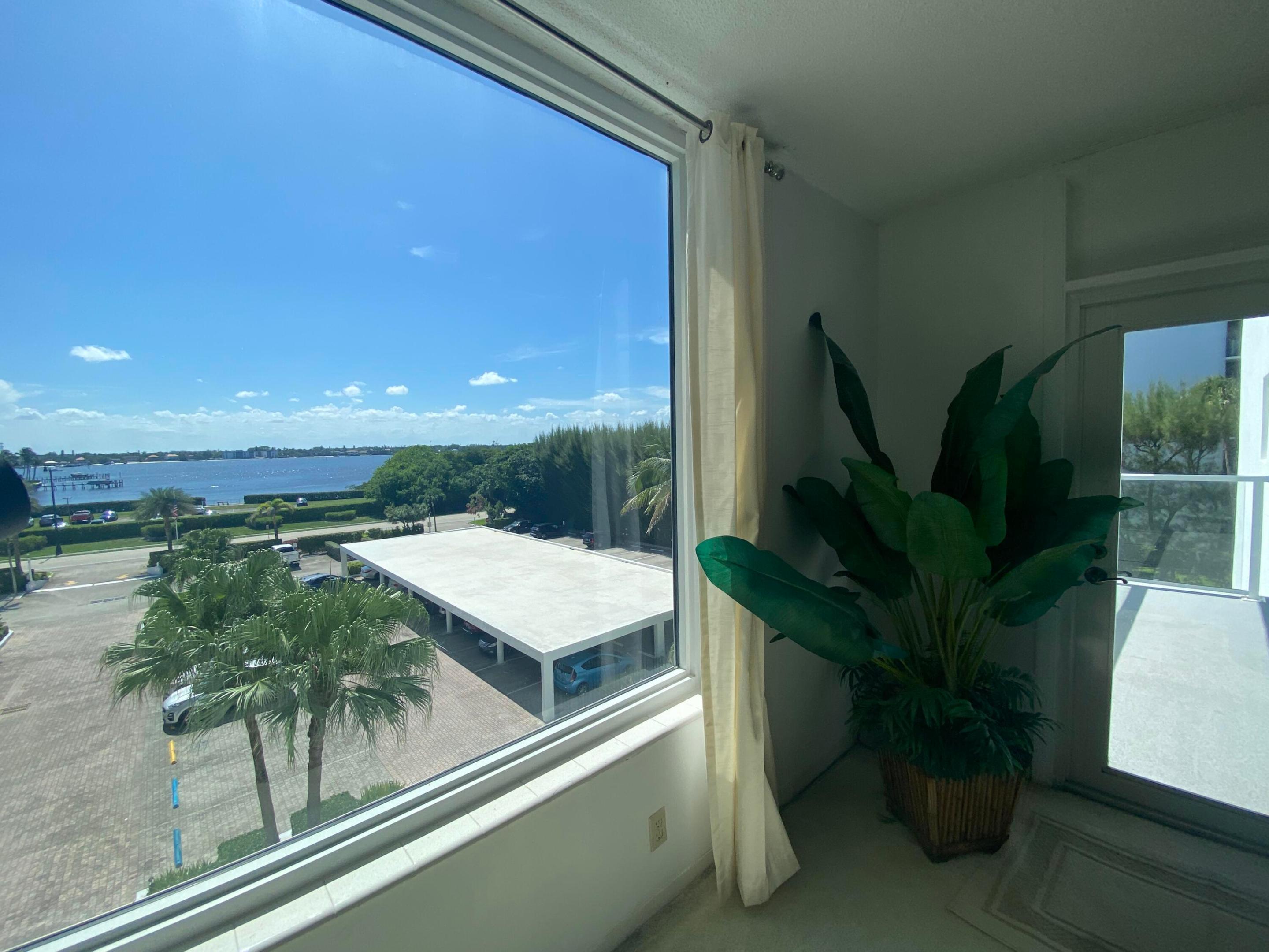 PATRICIAN OF PALM BEACH CONDO - Residential Lease