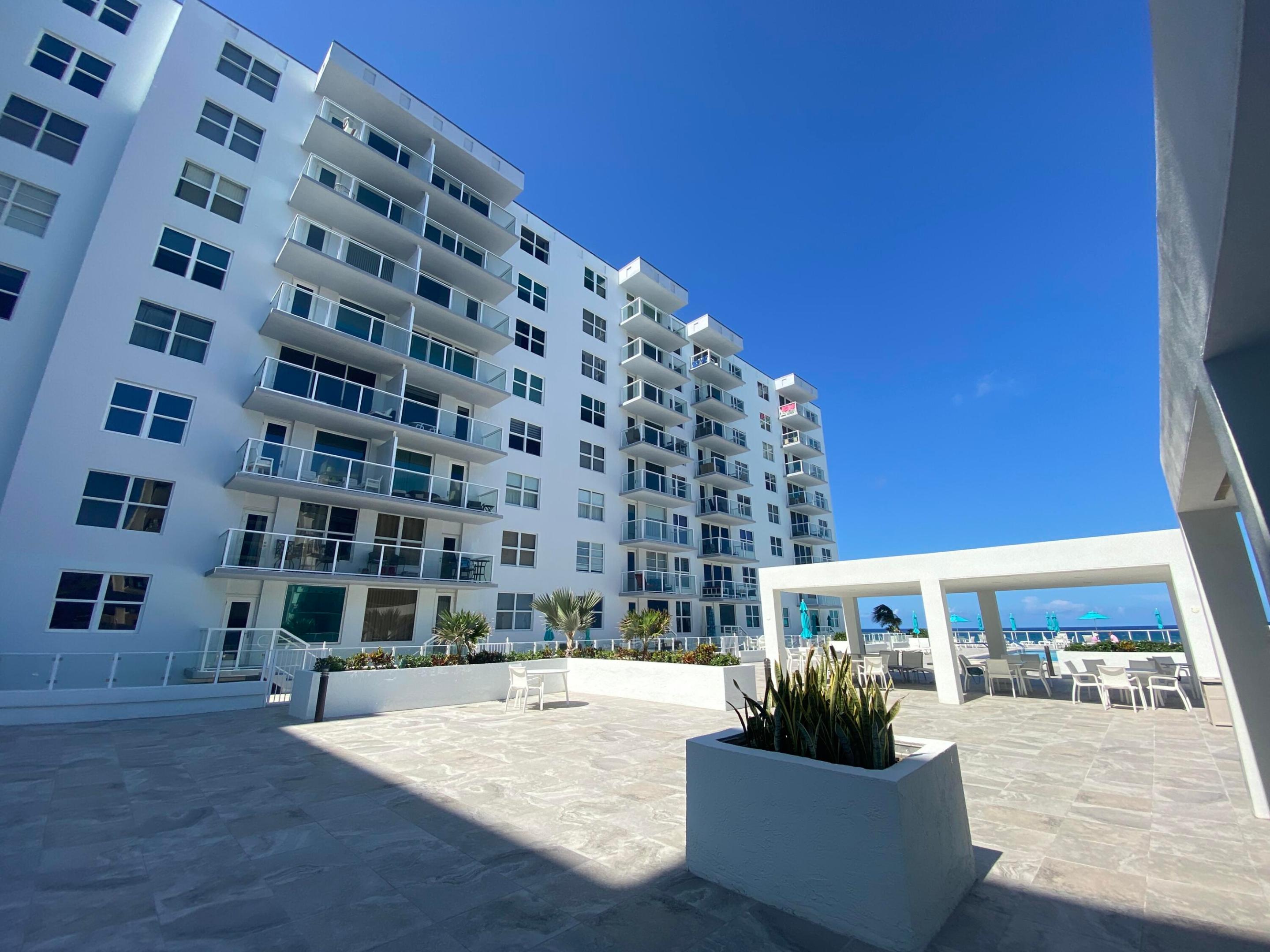 PATRICIAN OF PALM BEACH CONDO - Residential Lease