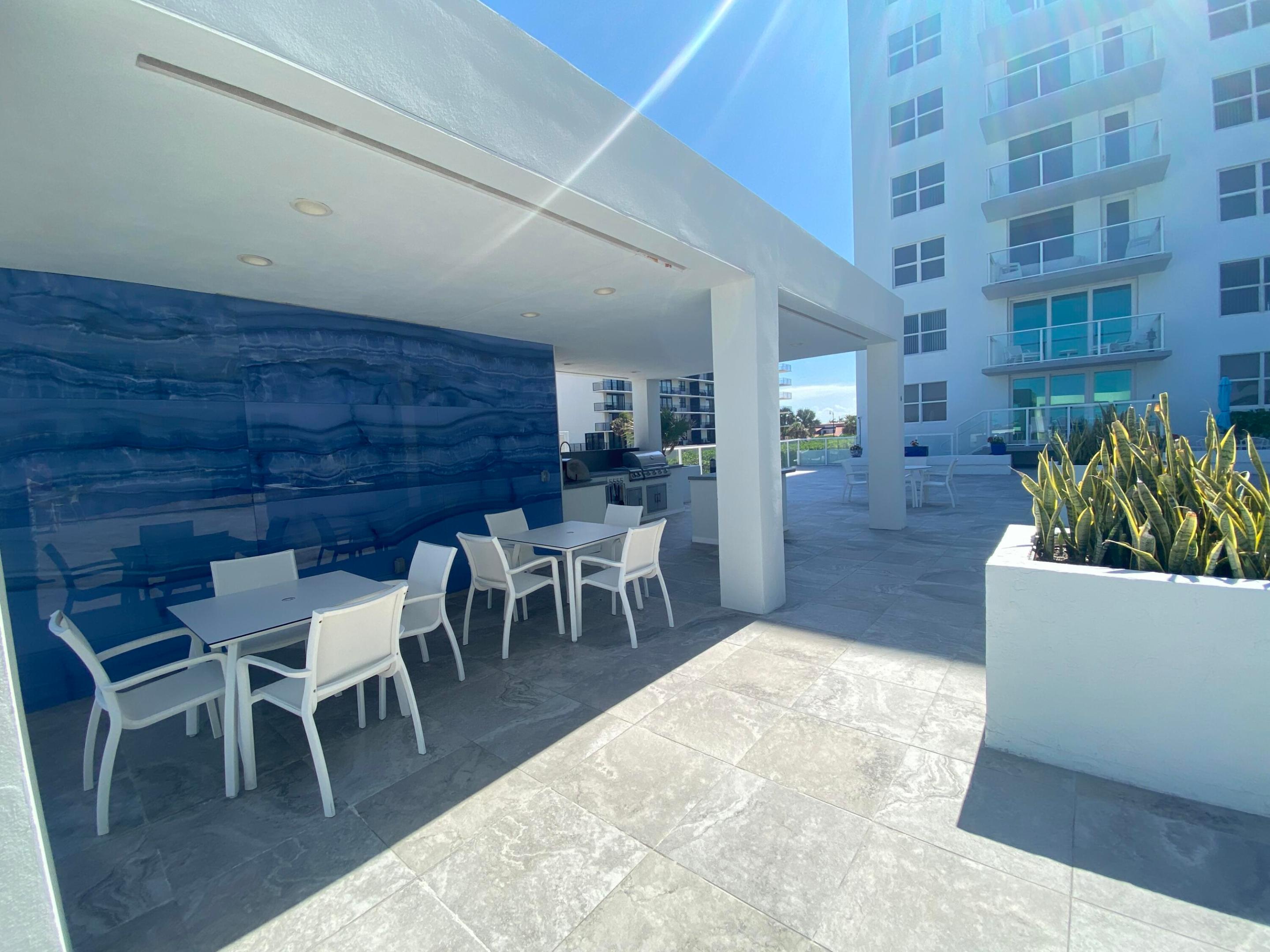 PATRICIAN OF PALM BEACH CONDO - Residential Lease