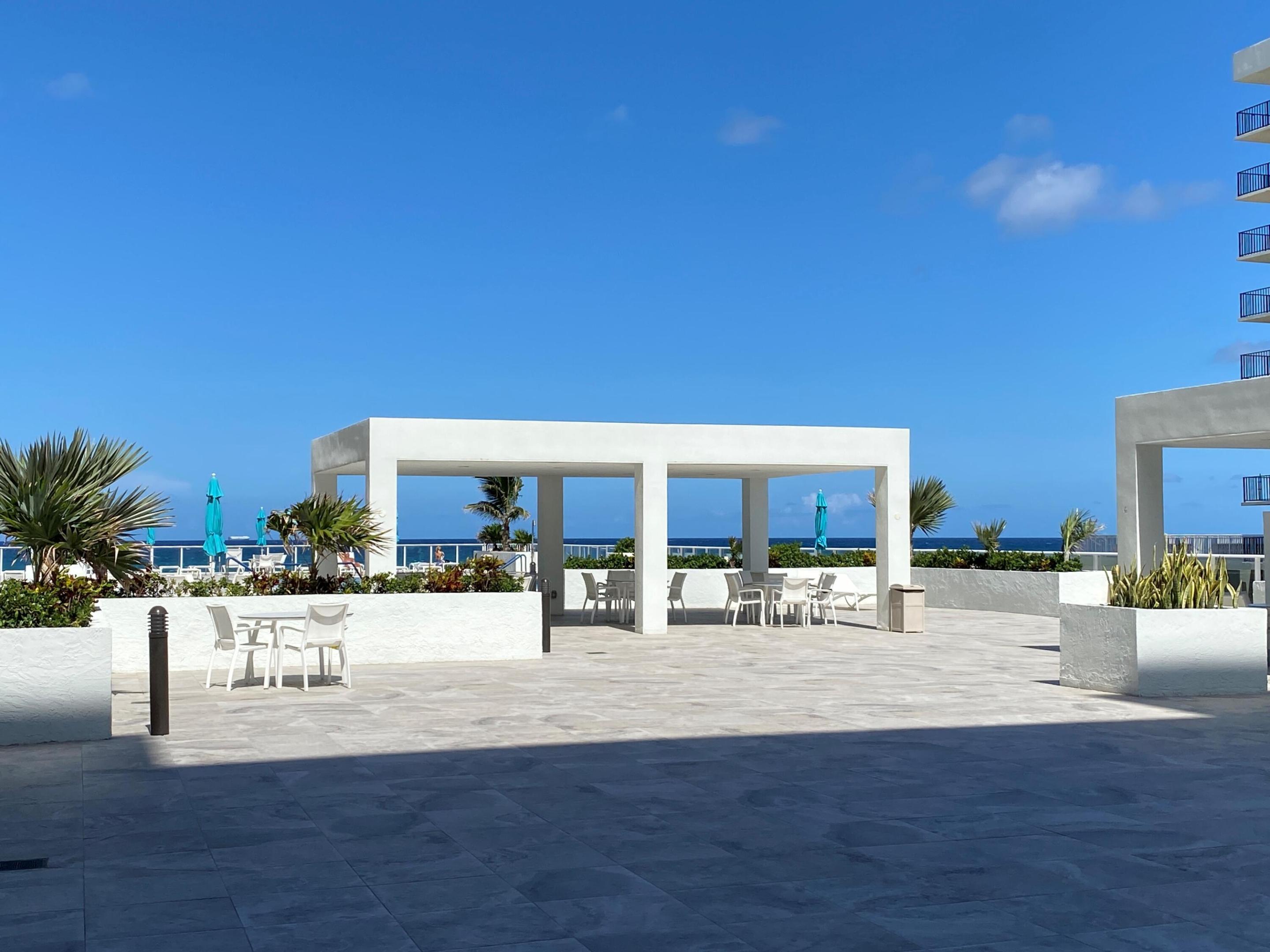 PATRICIAN OF PALM BEACH CONDO - Residential Lease