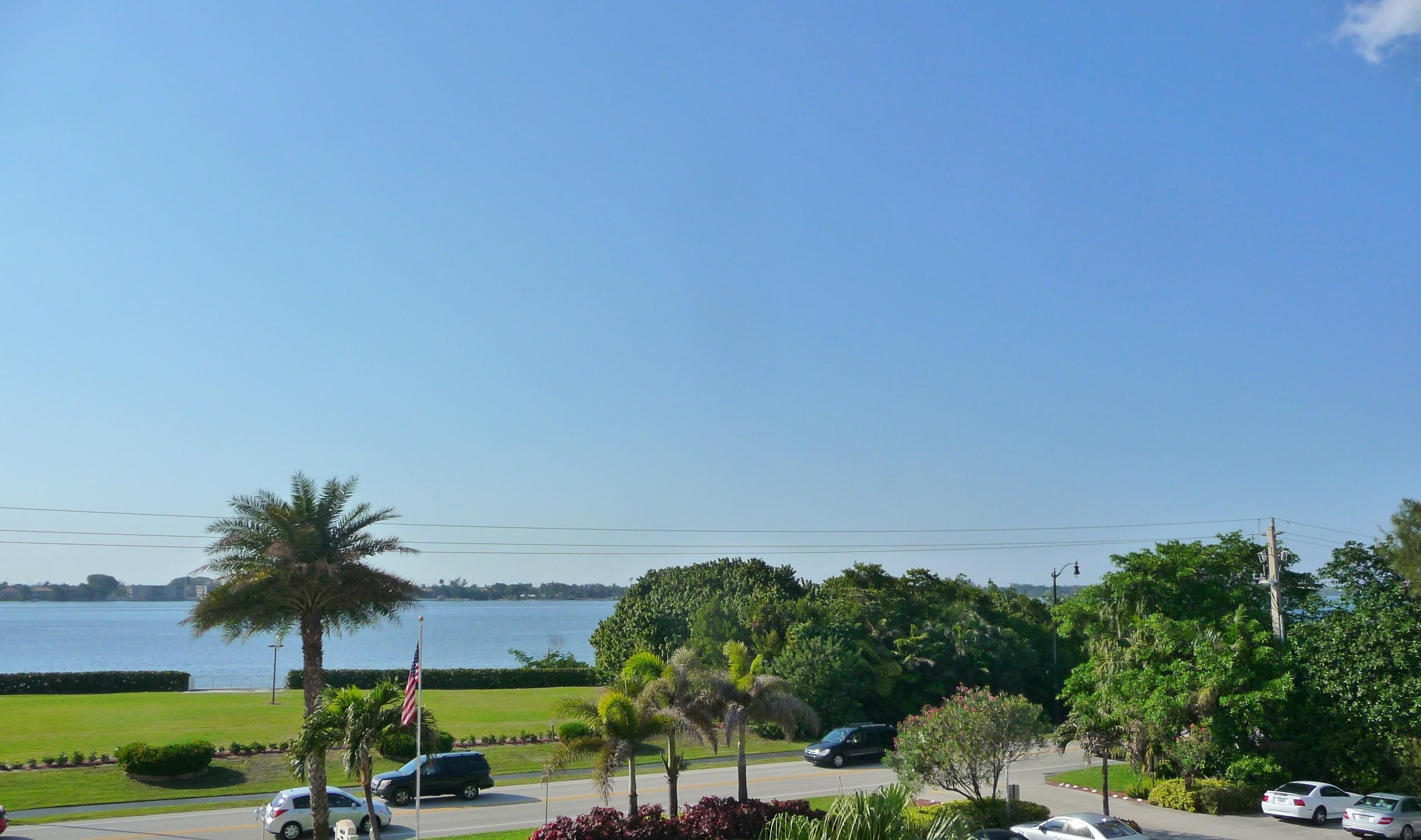 PATRICIAN OF PALM BEACH CONDO - Residential Lease