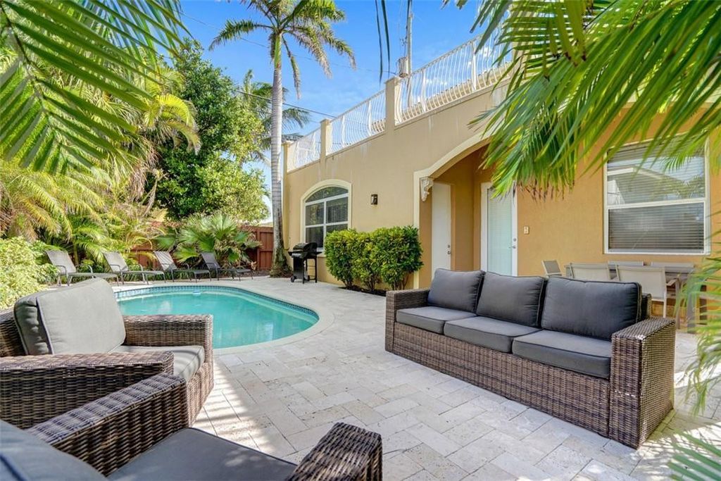 Photo of 3325 NE 14th Court, Fort Lauderdale, FL 33304 (MLS # F10556850)