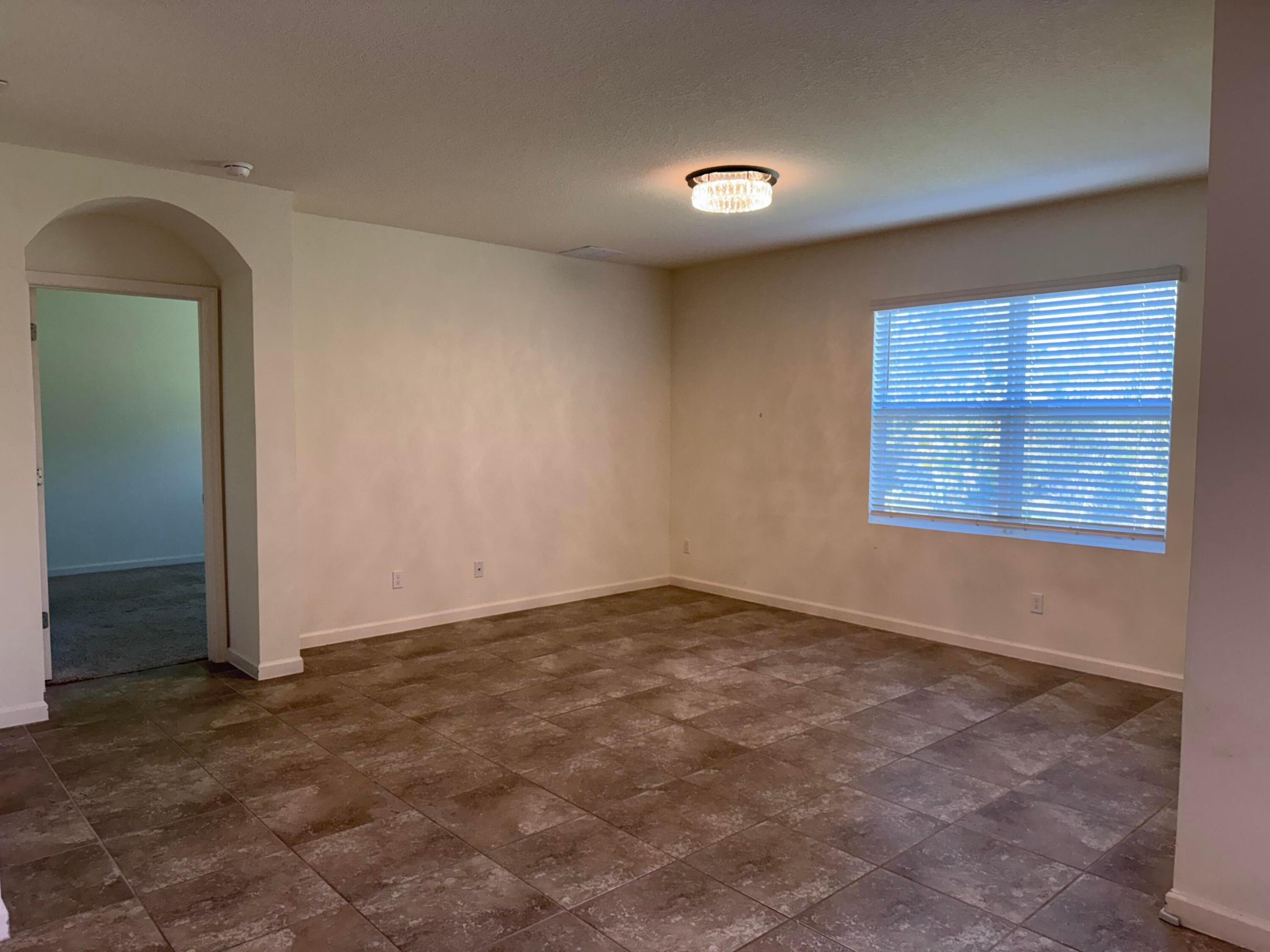 PORT ST LUCIE SECTION 35 - Residential Lease