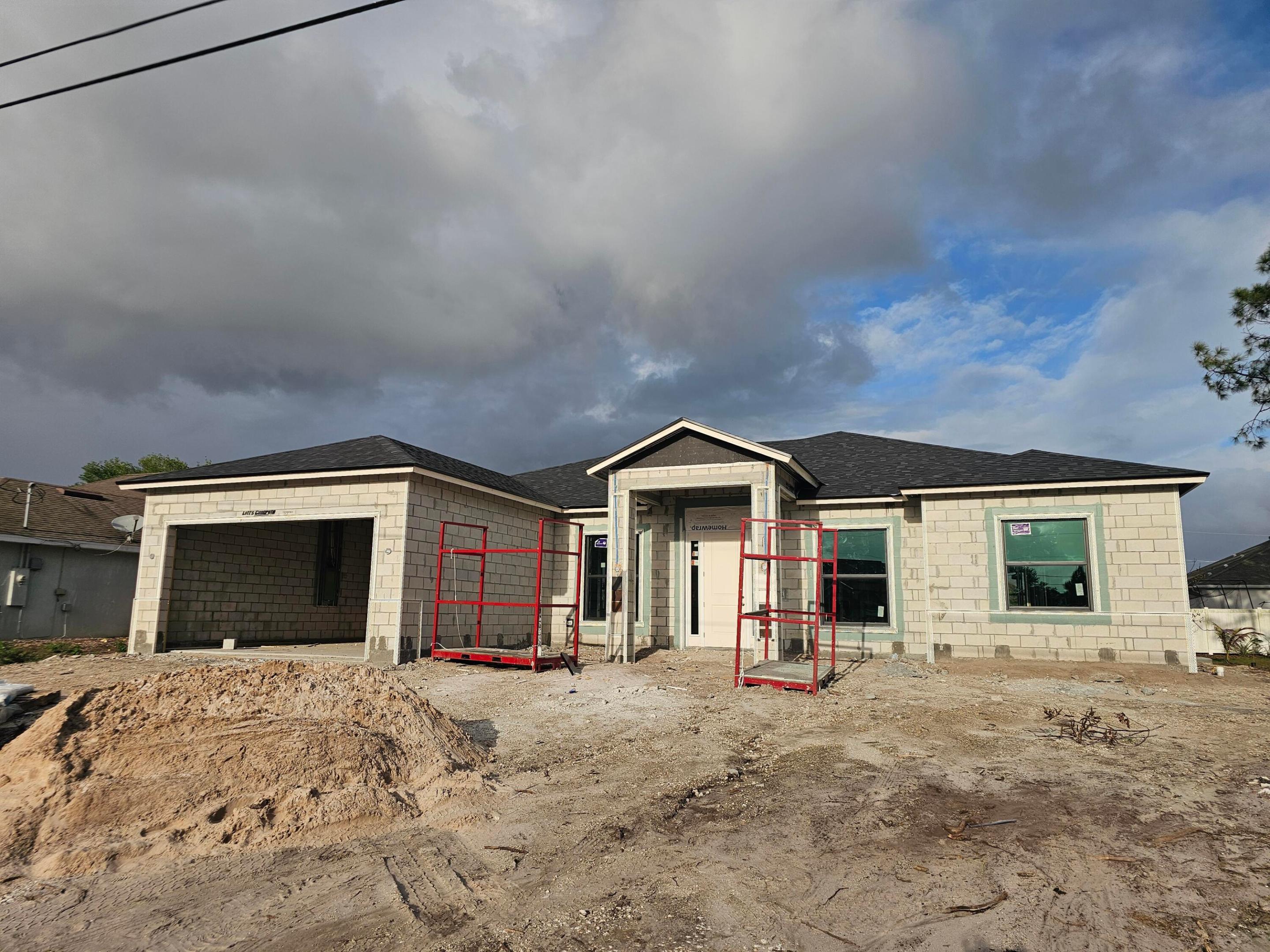 PORT ST LUCIE SECTION 33 - Residential