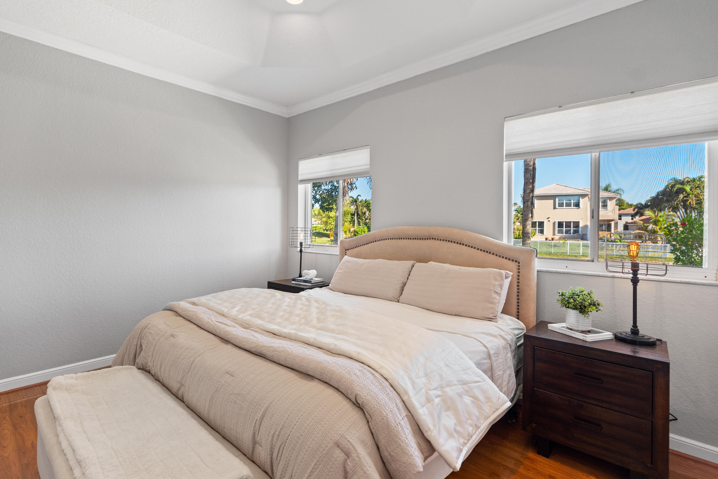 POD 10 AT MONARCH LAKES - Residential