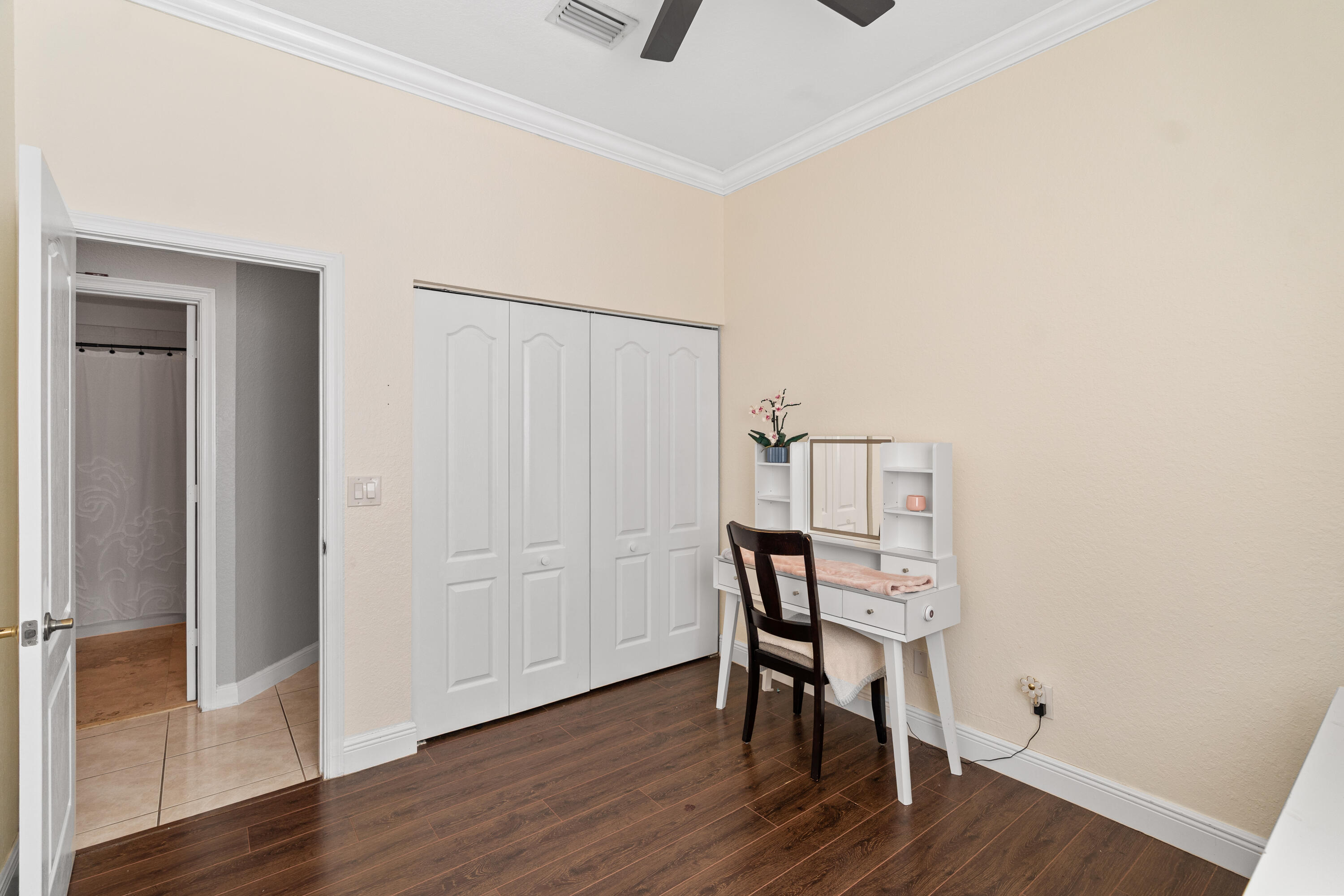 POD 10 AT MONARCH LAKES - Residential