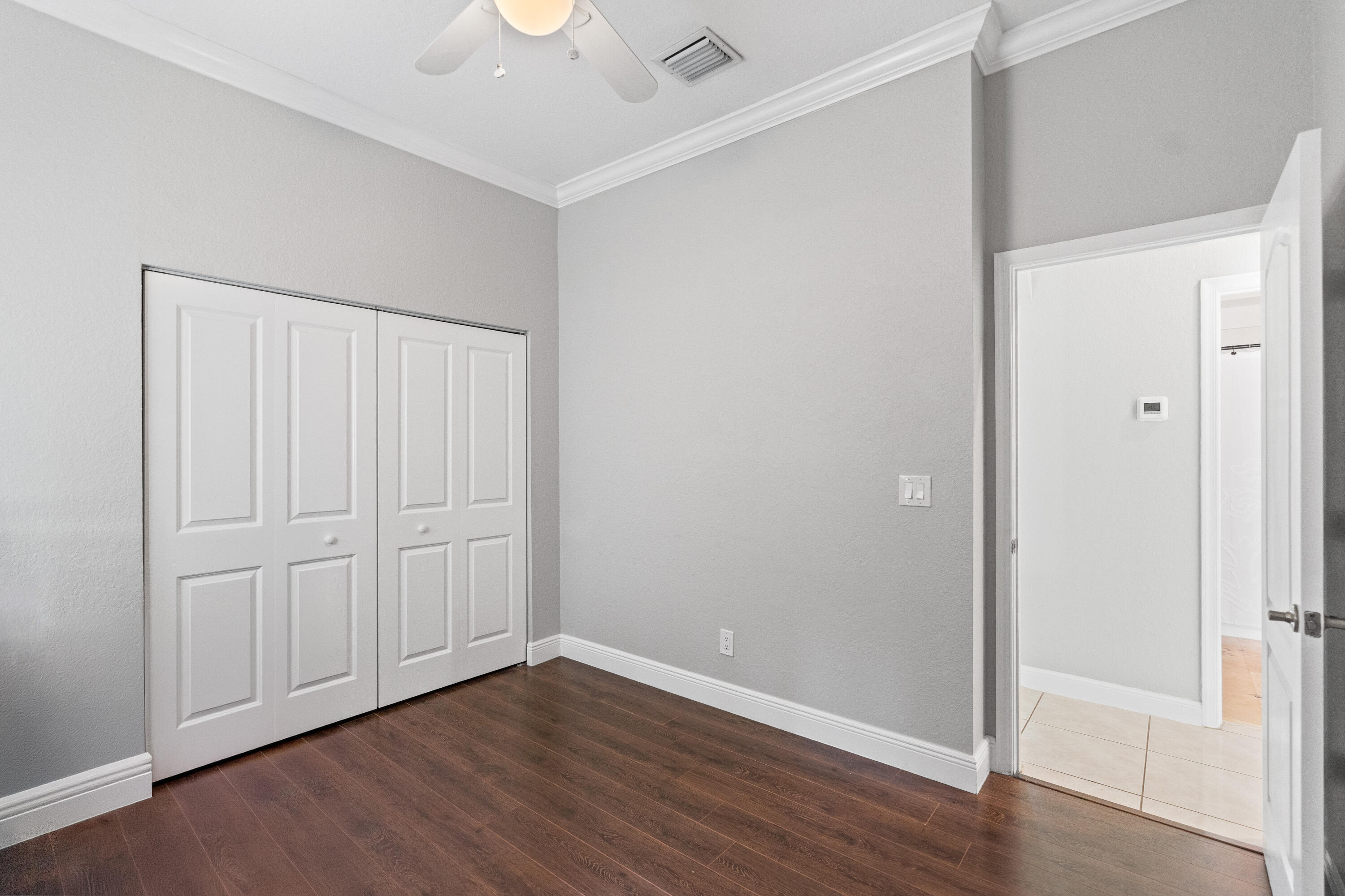 POD 10 AT MONARCH LAKES - Residential