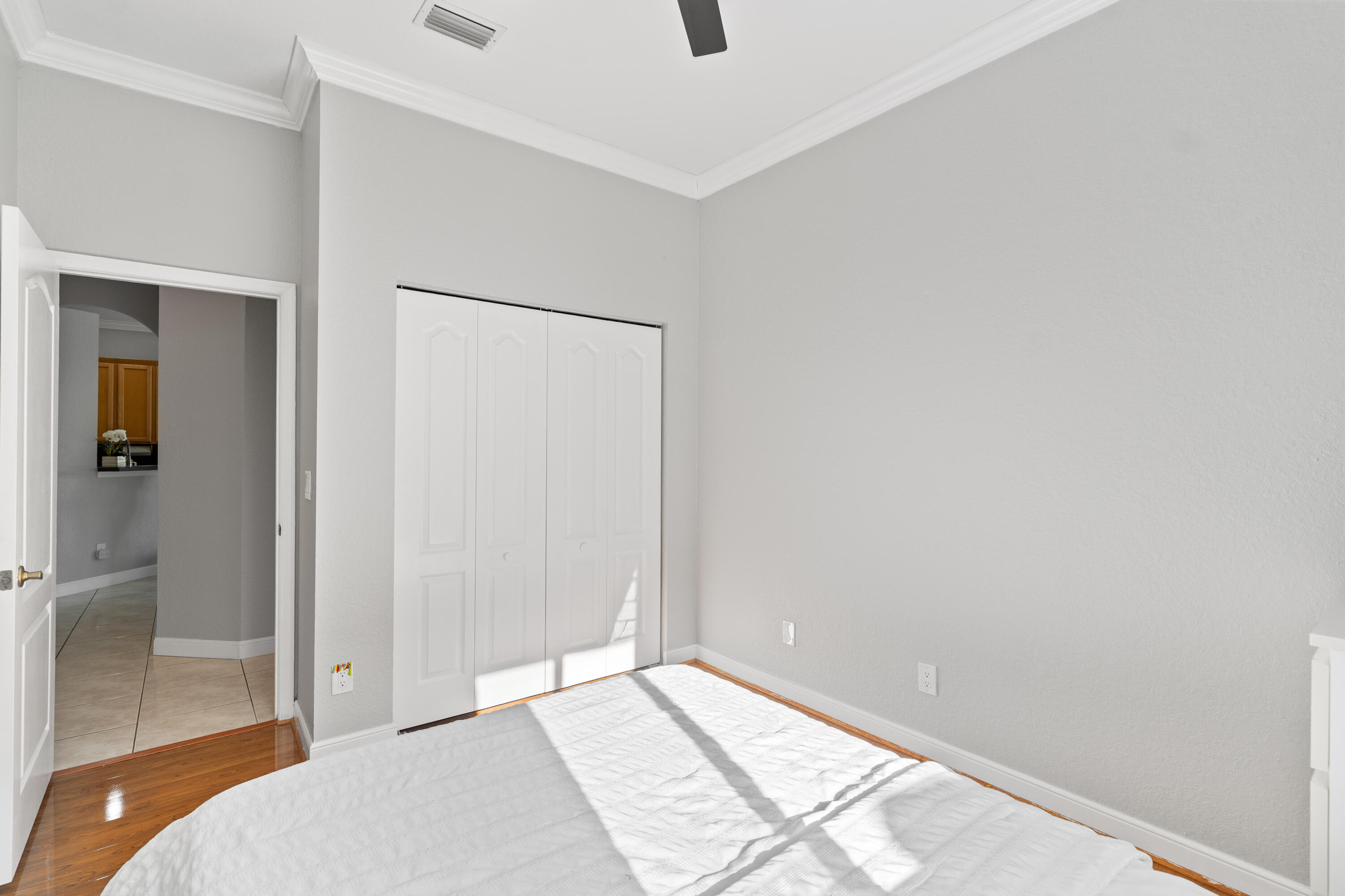 POD 10 AT MONARCH LAKES - Residential