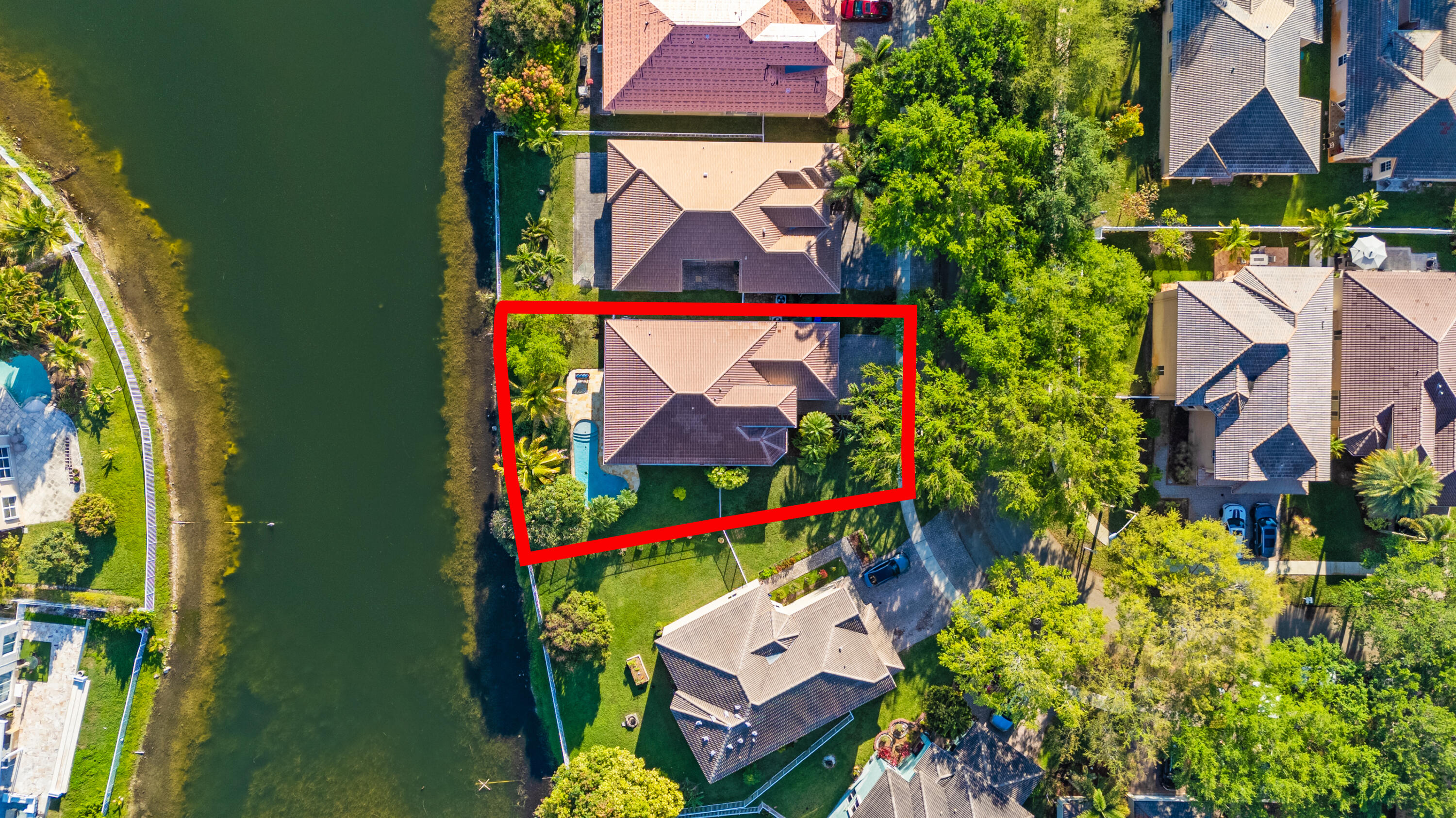 POD 10 AT MONARCH LAKES - Residential