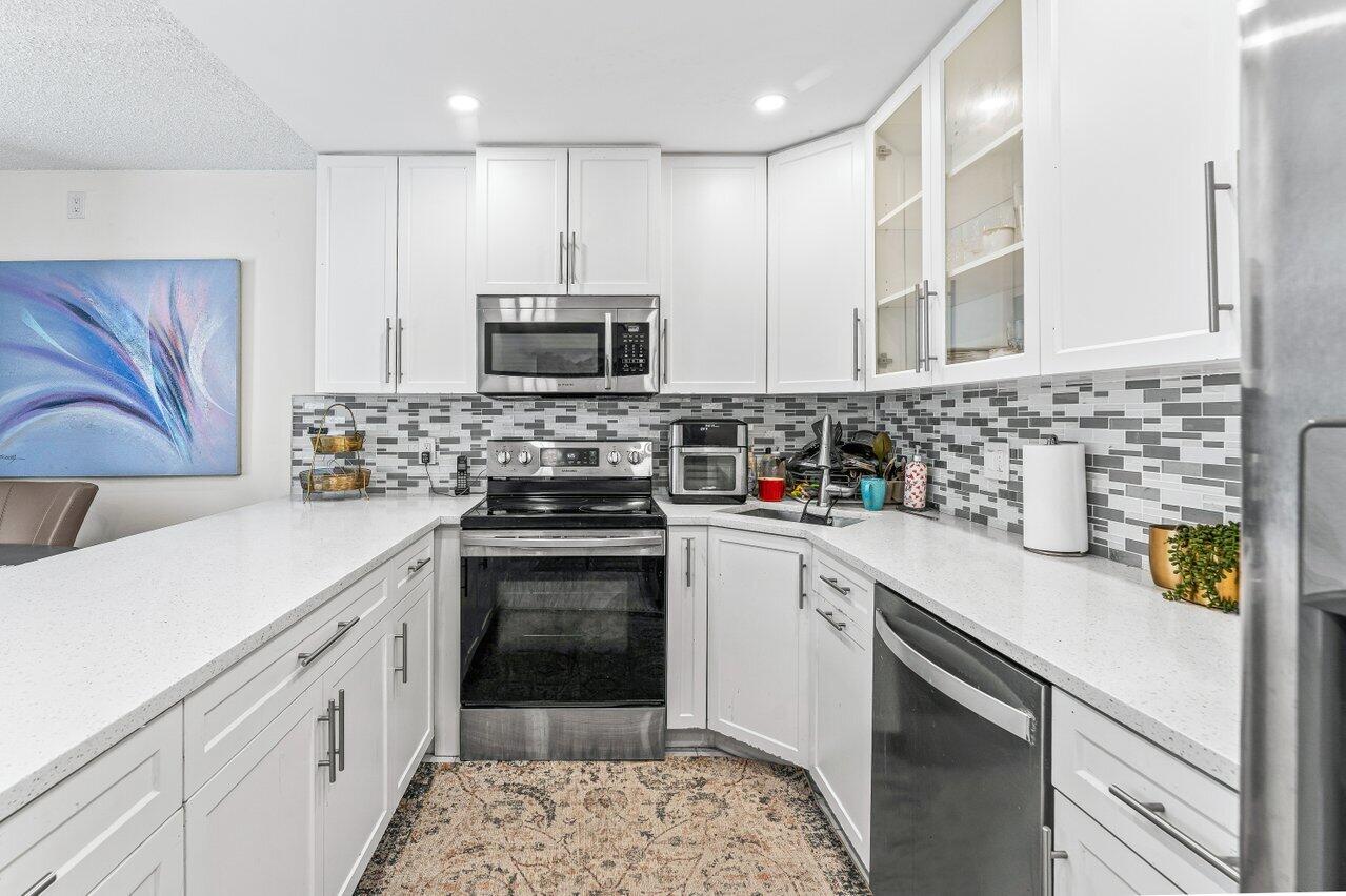 1006 Green Pine Boulevard F1