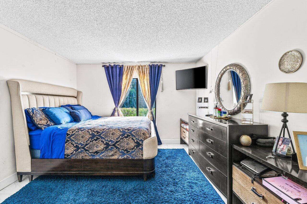 PALM CLUB VILLAGE I CONDO - Residential