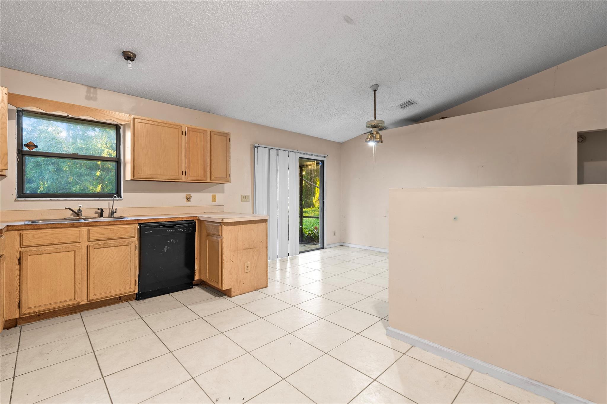 Acreage & Unrec - Residential