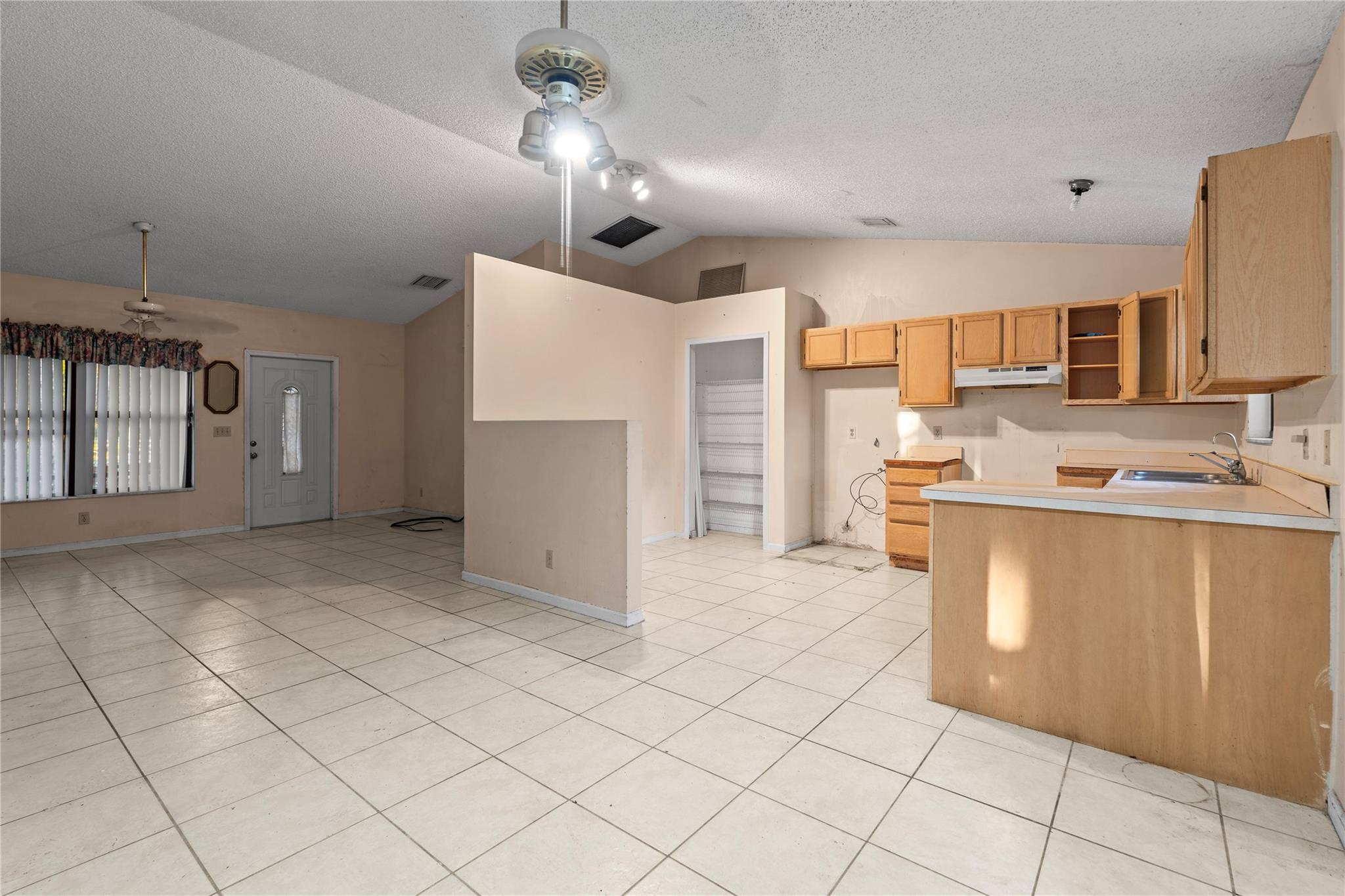 Acreage & Unrec - Residential