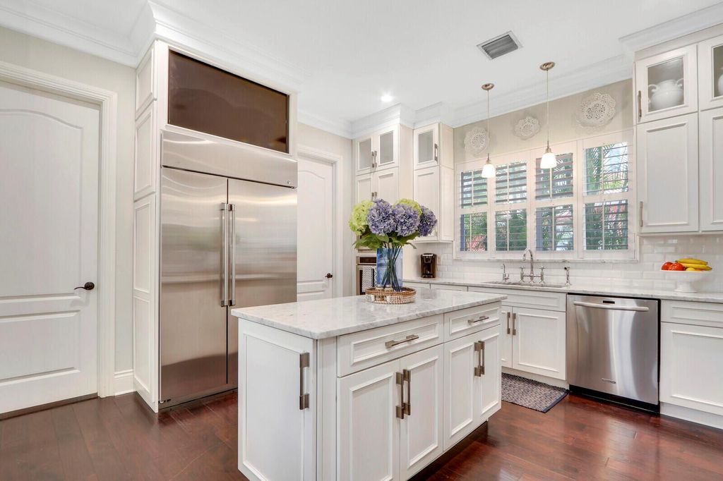 Photo of 194 Botanica Drive, Jupiter, FL 33458 (MLS # R10969806)