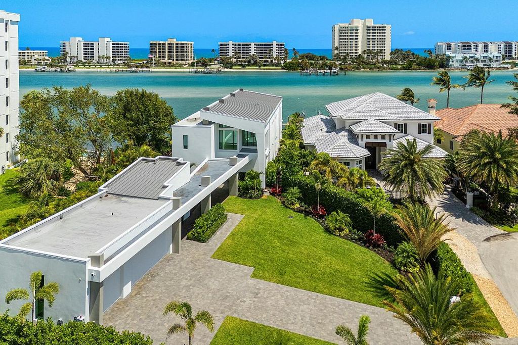 Photo of 3445 Harbor Road N, Jupiter, FL 33469 (MLS # R11116789)