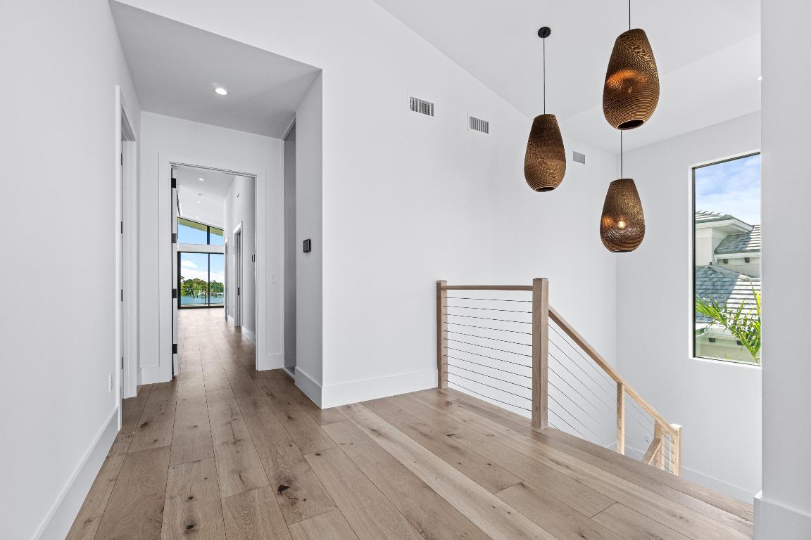 JUPITER HEIGHTS - Residential