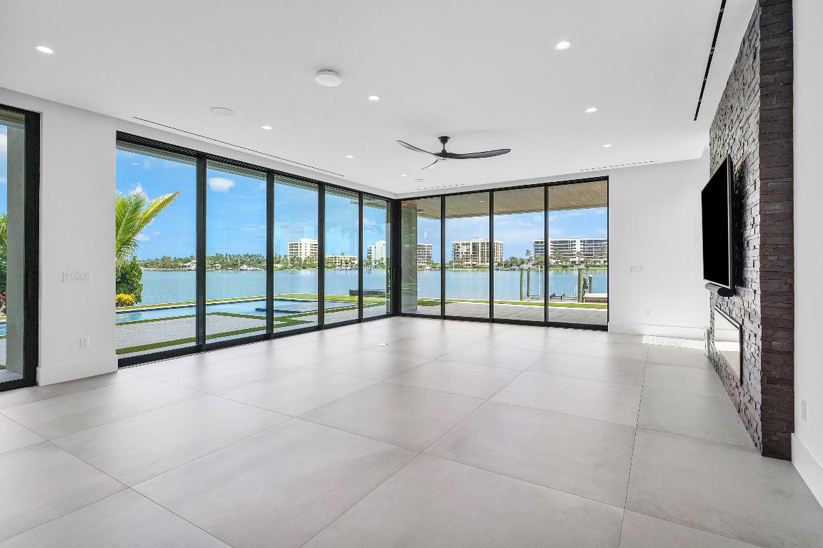 JUPITER HEIGHTS - Residential