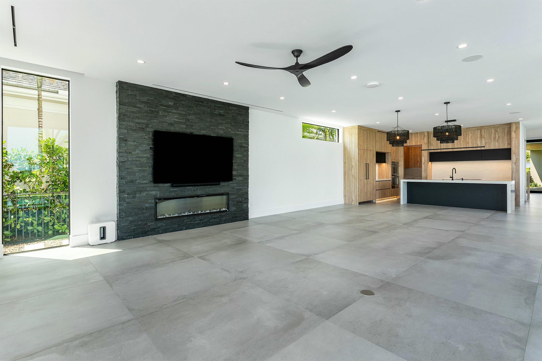 JUPITER HEIGHTS - Residential