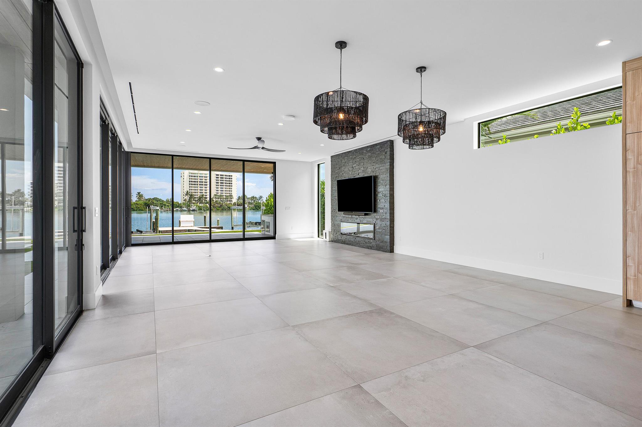 JUPITER HEIGHTS - Residential