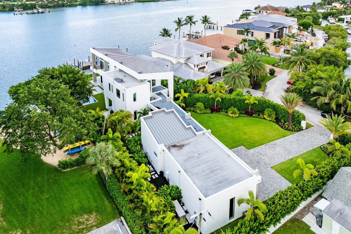 JUPITER HEIGHTS - Residential