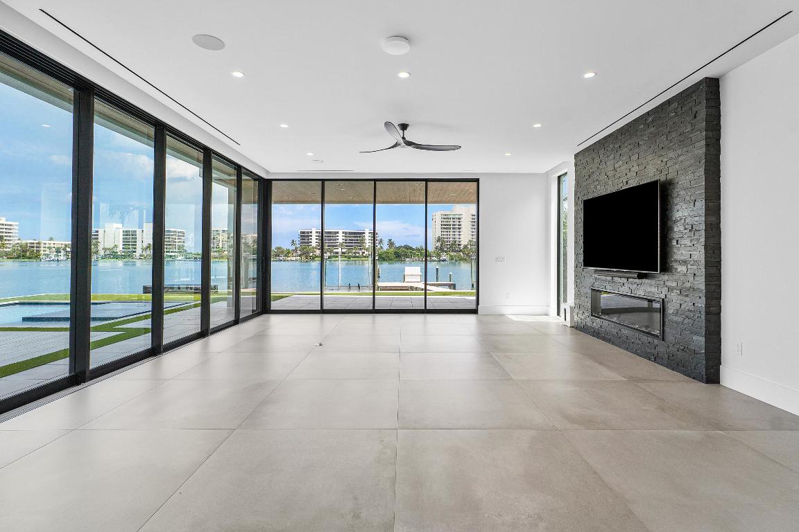 JUPITER HEIGHTS - Residential