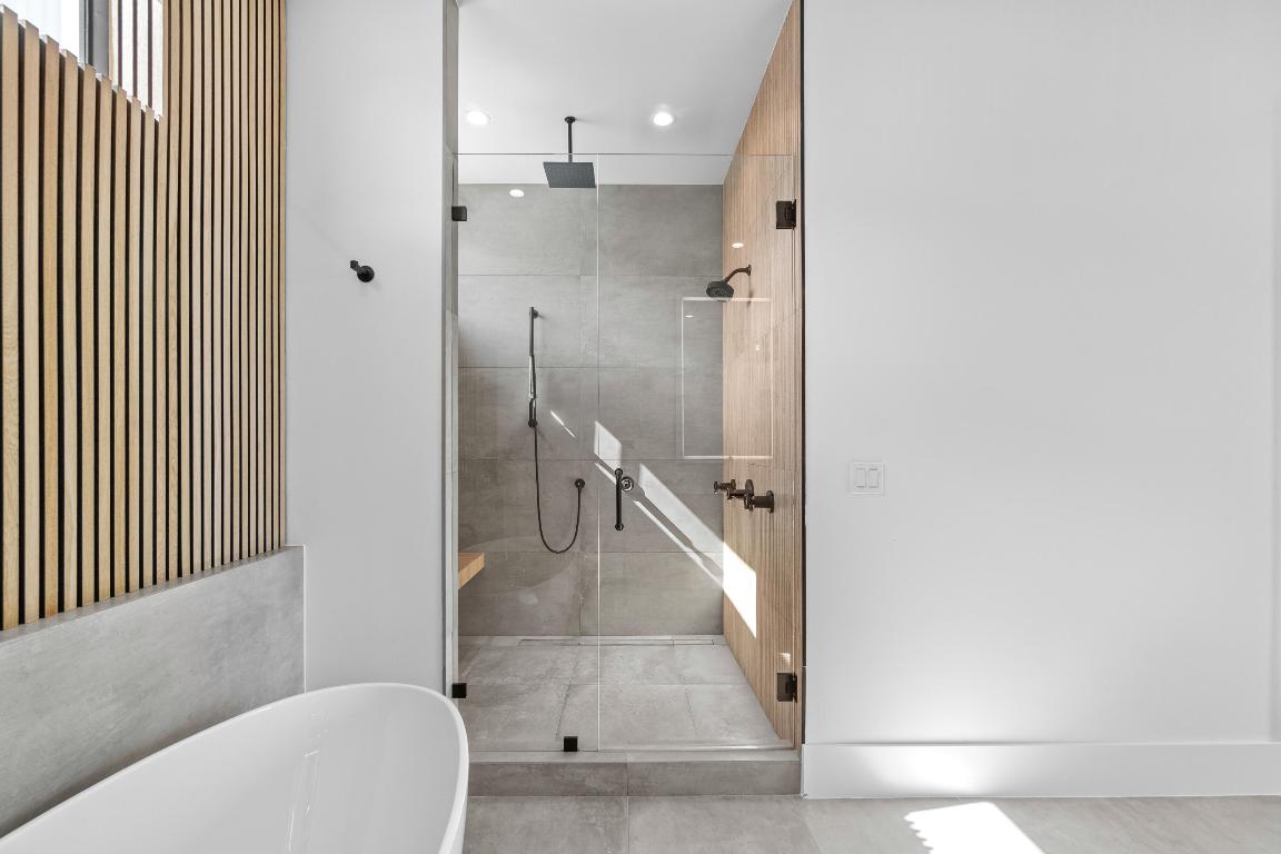 JUPITER HEIGHTS - Residential