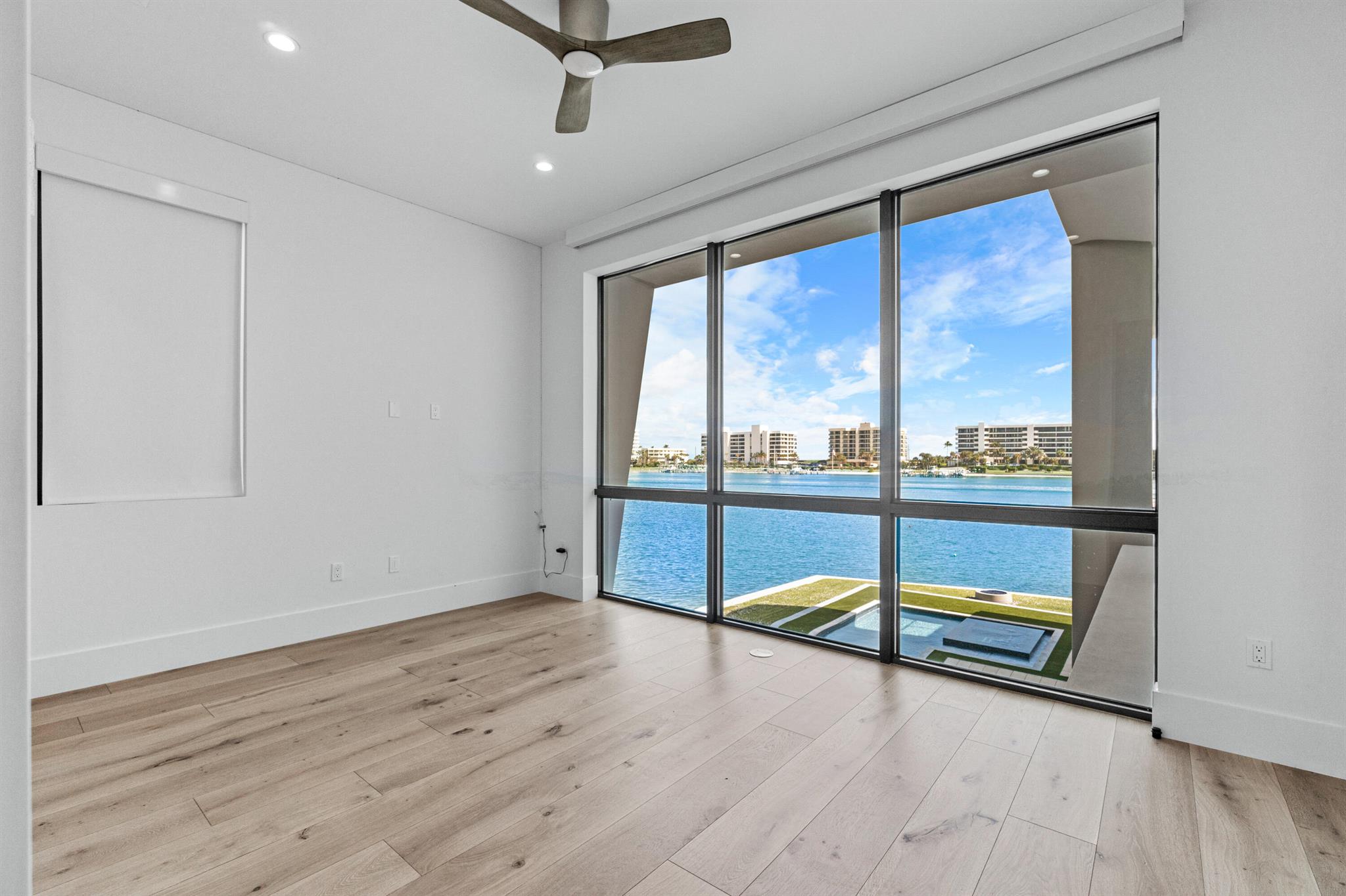 JUPITER HEIGHTS - Residential