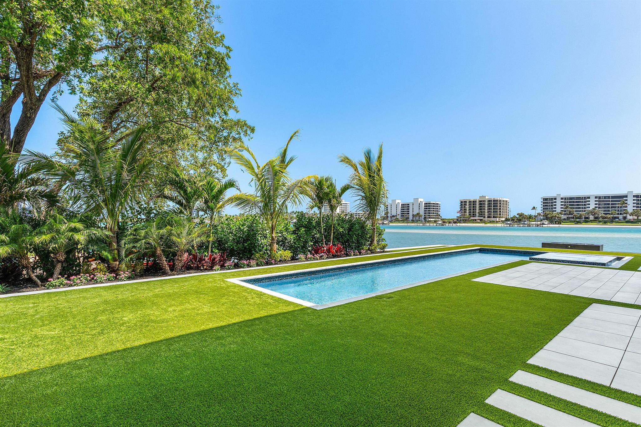 JUPITER HEIGHTS - Residential