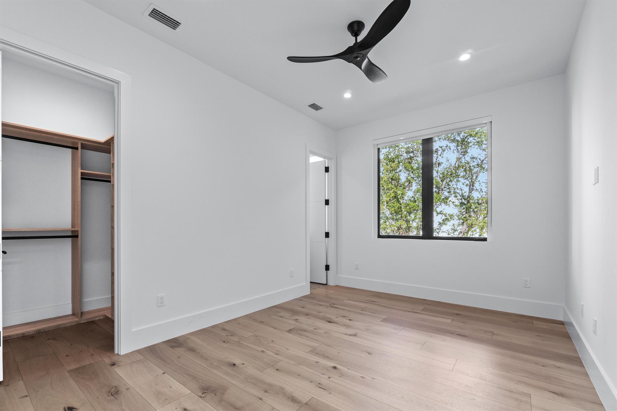 JUPITER HEIGHTS - Residential