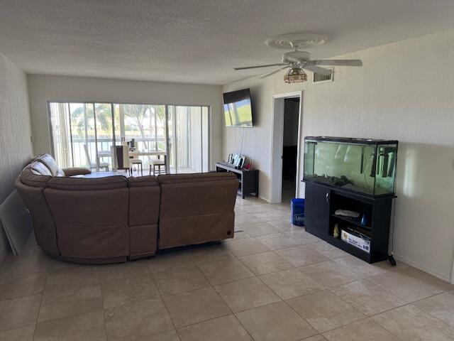 ATLANTIS REGENCY CONDOMINIUM TR B (LESS E 27 FT) P - Residential